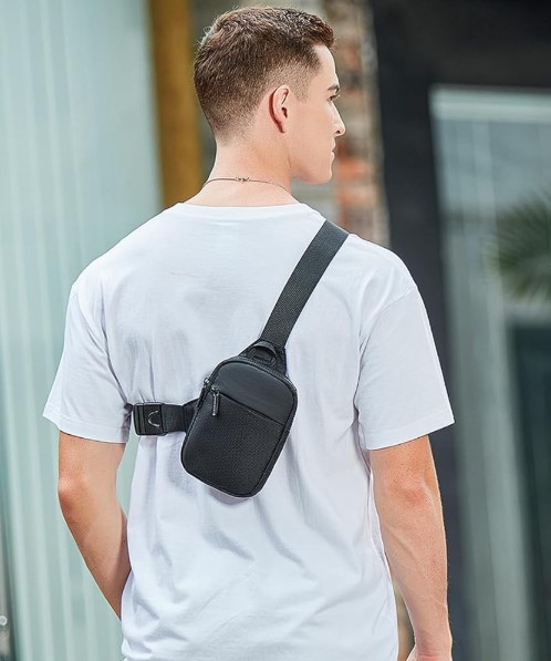 Sac à bandoulière imperméable et résistant pour homme avec port USB intelligent