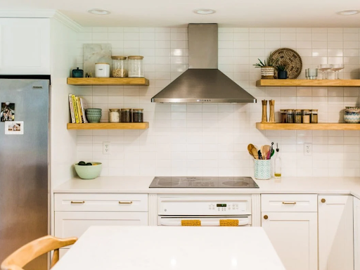 Why a 48-Inch Vent Hood Is Ideal for Larger Kitchen Setups
